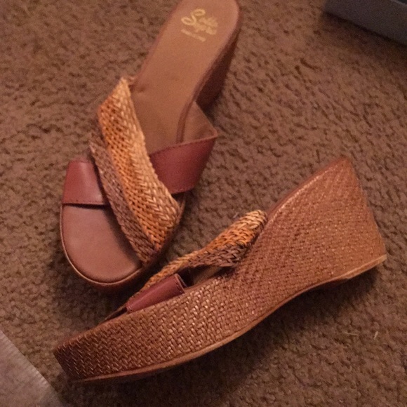 Wedges - Picture 2 of 2